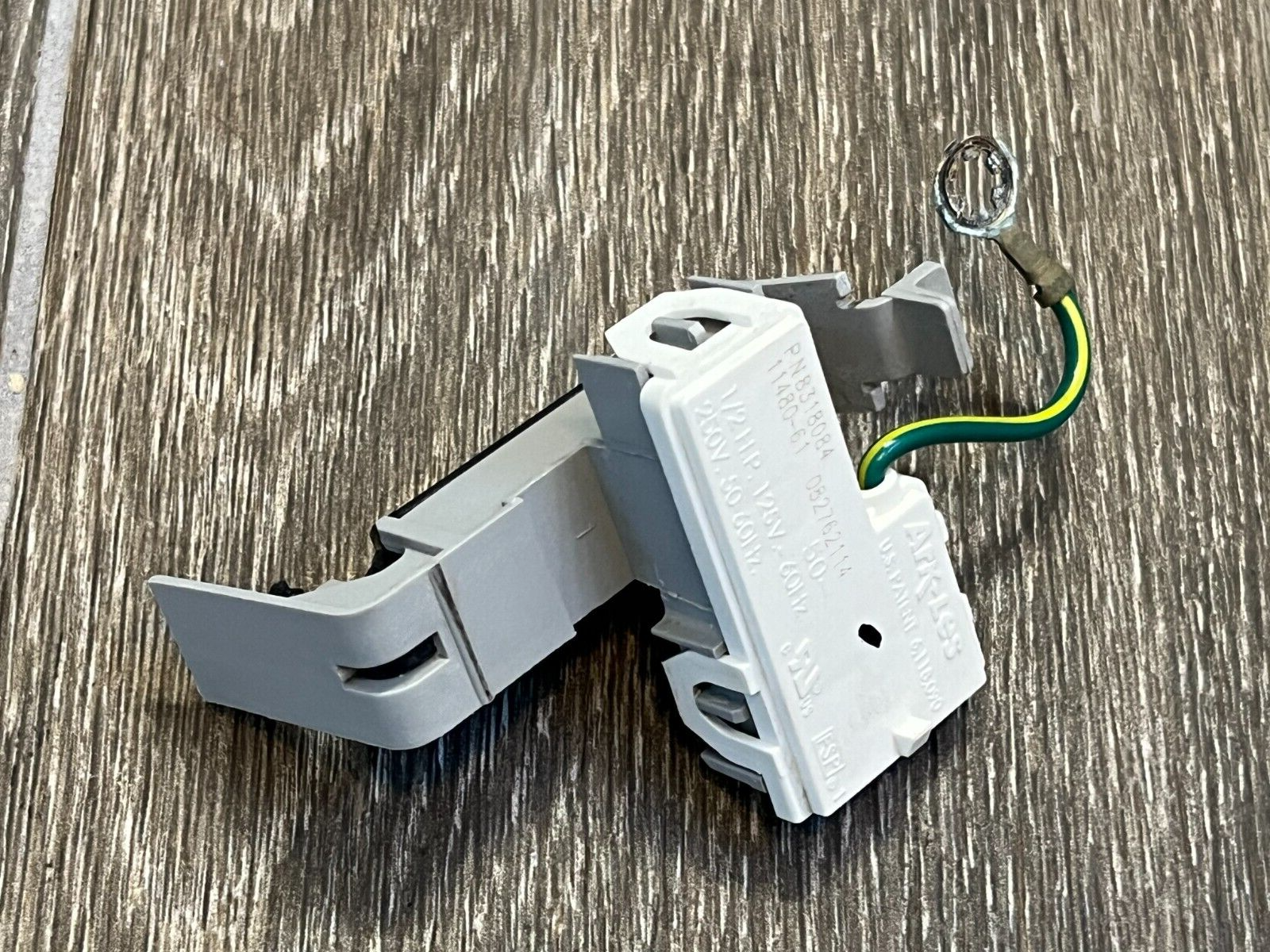 Whirlpool Washer Lid Switch WP8318084 8318084 Kenmore Estate
