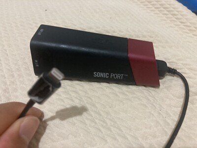 Line 6 Sonic Port Audio Interface for iPhone/iPad - PN: 59-00-0155.