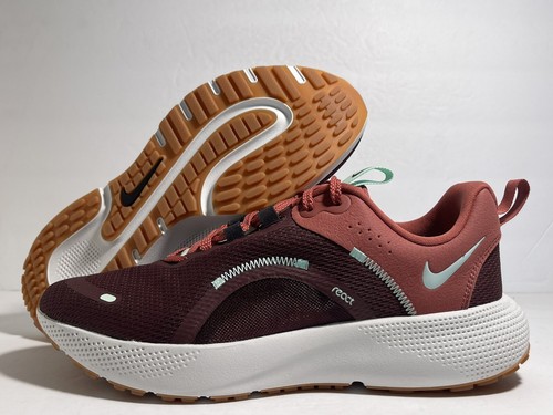 Nike Women's React Escape Run 2 