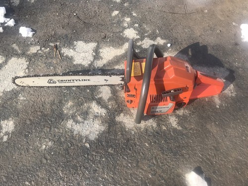 Husqvarna 257 Chainsaw 18” Bar N Chain. Nice Shape For A Older Saw N Runs Great