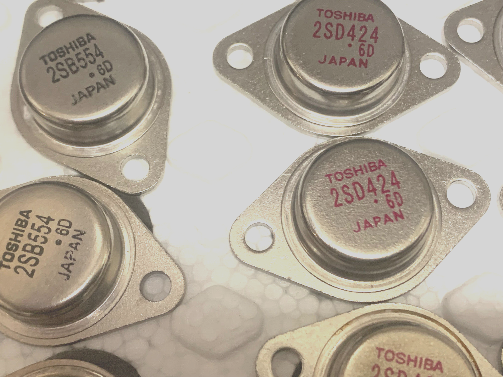 2SB554 + 2SD424 PNP + NPN TRANSISTORS; 15A/150W TOSHIBA