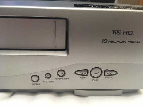 Emerson EWV404 VHS VCR DA-4 Head Player Video Cassette Recorder Tested No Remote