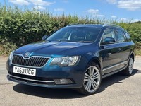 2014 Skoda Superb 2.0 TDI Elegance 4WD Euro 5 (s/s) 5dr ESTATE Diesel Manual