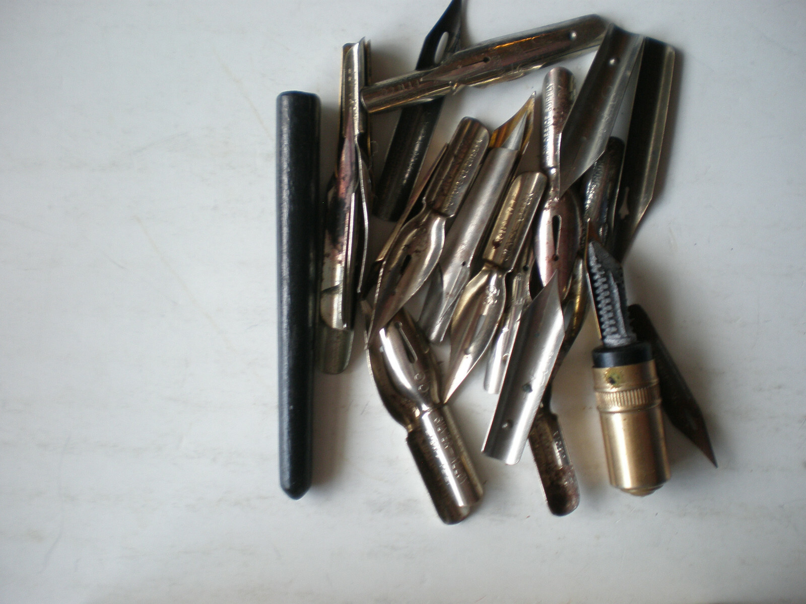 Mixed Lot Vintage Antique Fountain Pen Nibs & Boxes Calligraphy Writing Pen Ink