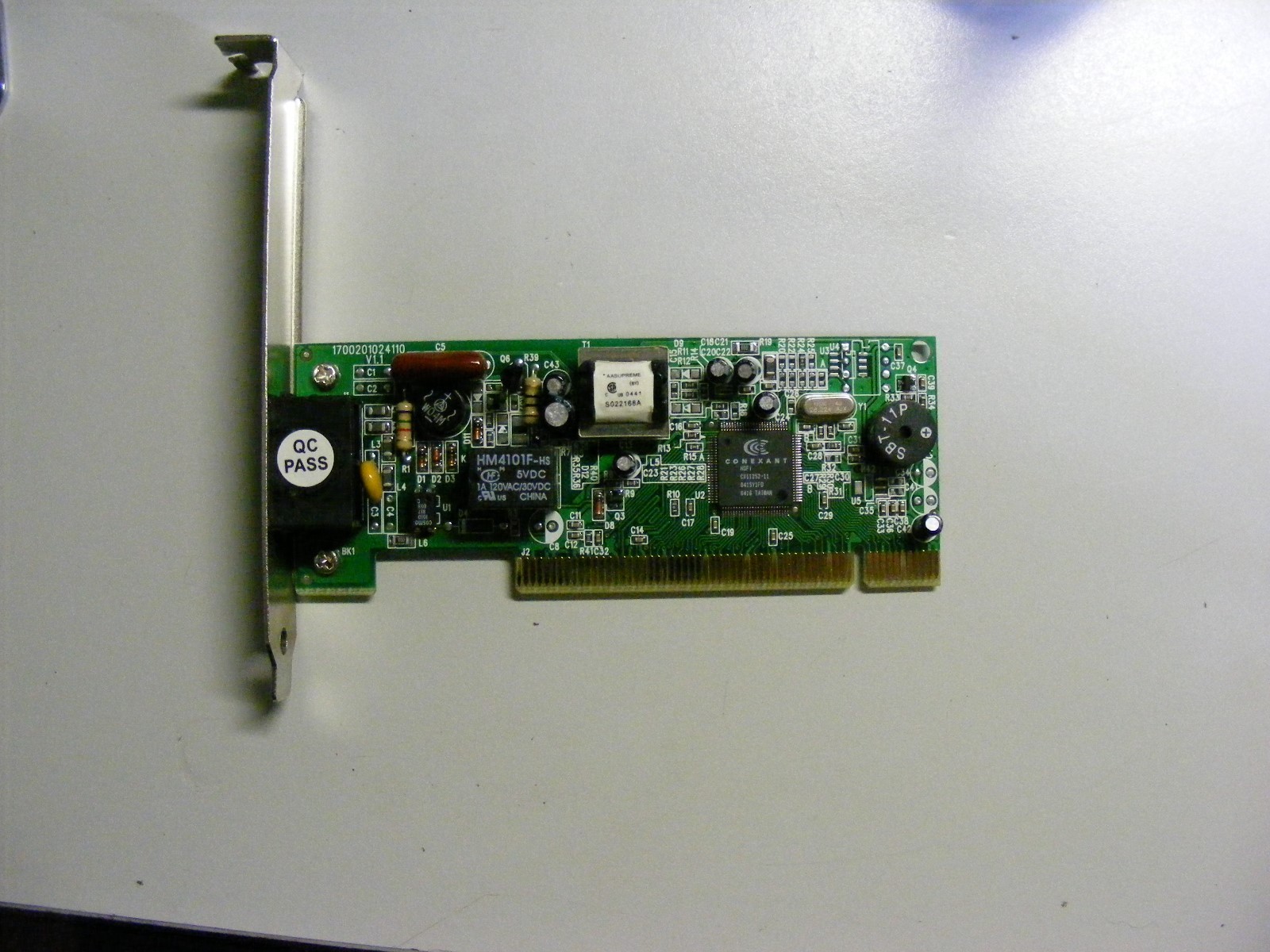 P4 3GHz,PM9MS MB,2 GB Corsair Ram,VGA Card,Ethernet Card,Modem Bundle