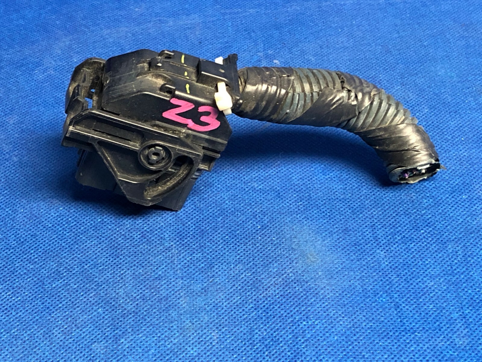 テンペンチー Genuine Nissan 13070-Zk01B Tensioner Chain 13070Zk01B OEM | eBay