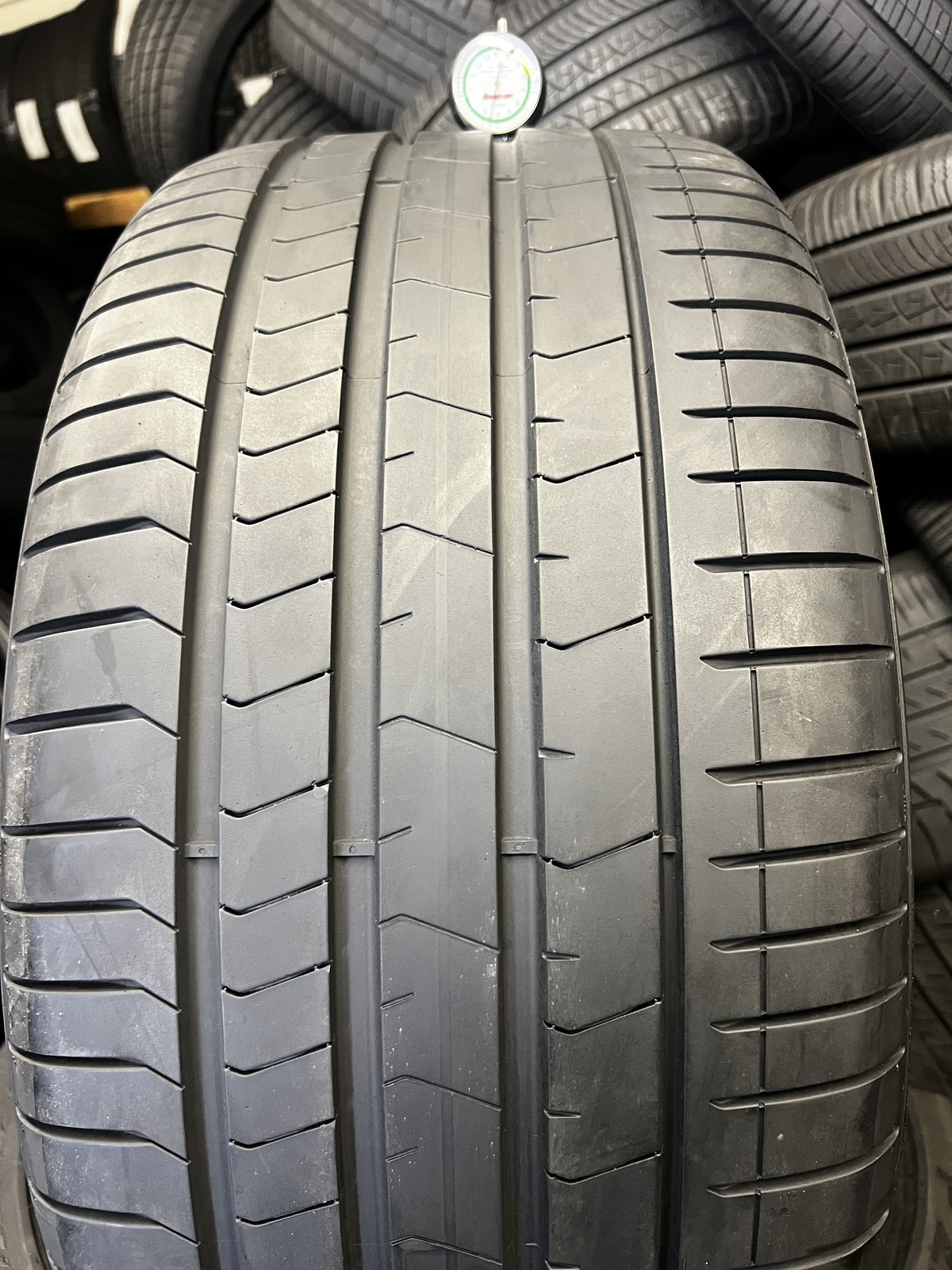 1 Tire Pirelli P Zero PZ4 Run Flat BMW 315/35R21 111Y DOT.2823 7.5/32