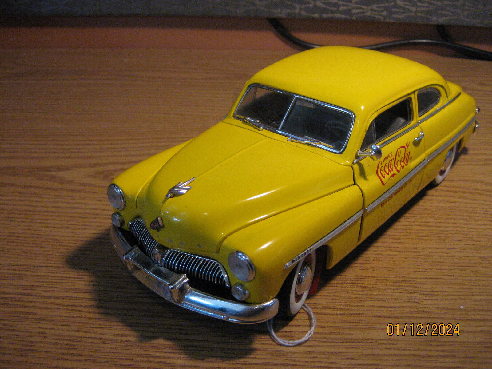 1/18 1949 MERCURY IN YELLOW, 1/18 1949 MERCURY IN YELLOW,