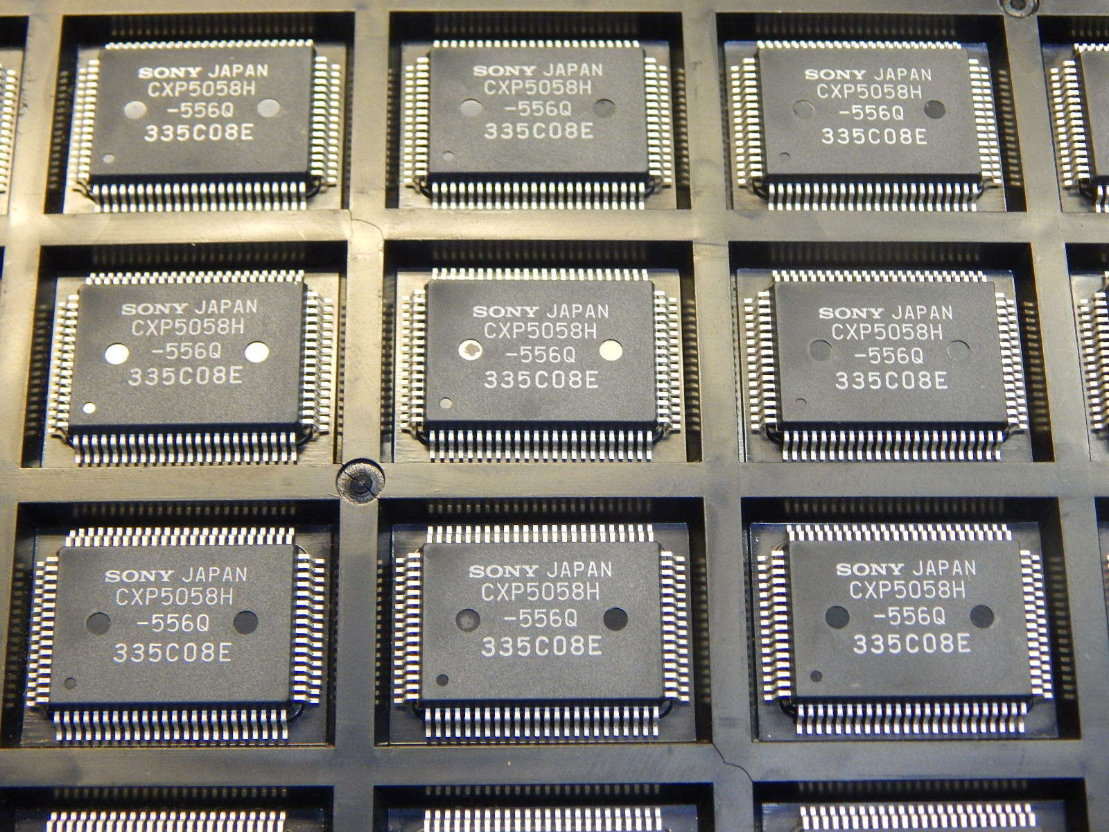 SONY CXP5058H-556Q SMD SURFACE MOUNT IC NEW AND ORIGINAL SONY CXP5058H-556Q SMD SURFACE MOUNT IC NEW AND ORIGINAL