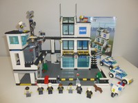 lego police station 7744