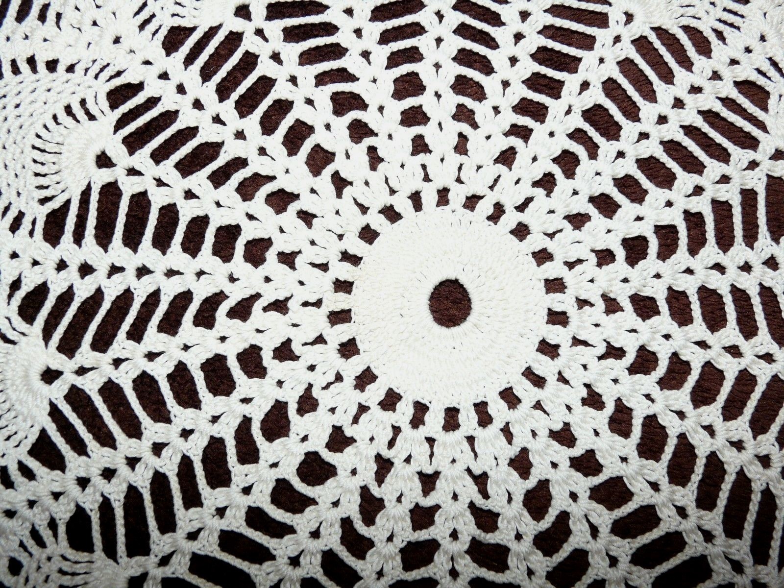 Vintage Hand Crochet Lace Round Table Topper ~  Small Tablecloth 26