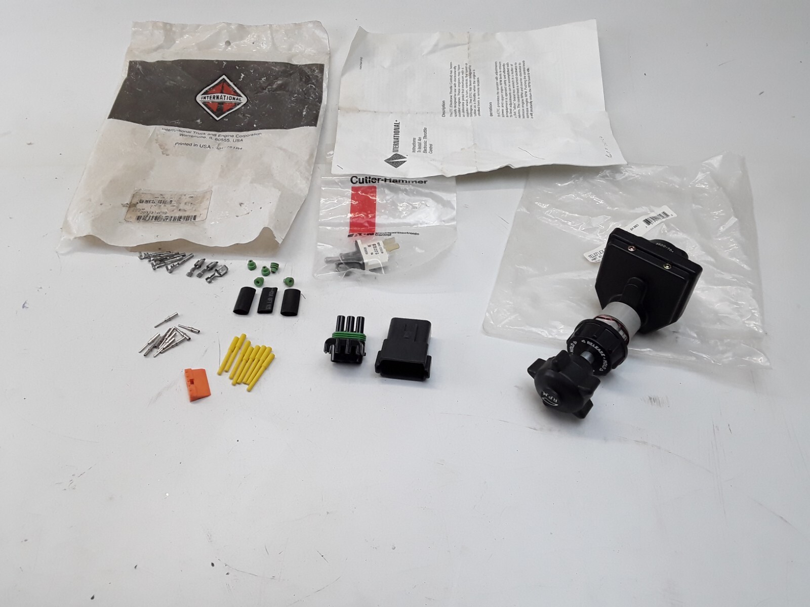 Sho-Me 4-Function 100 Watt Undercover Siren w/Controller