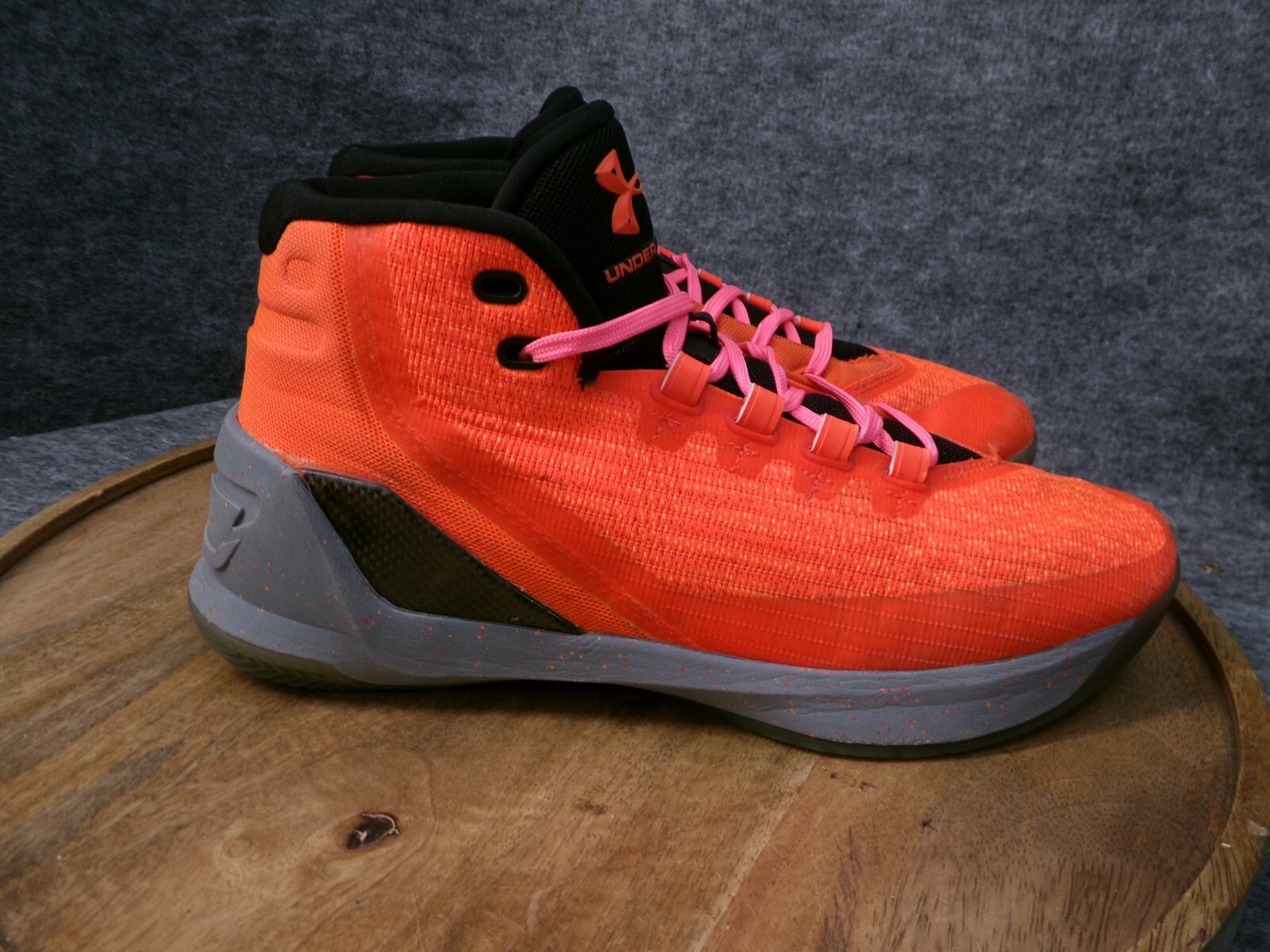 新品Under Armour Curry 3 ブラック/オレンジ GS) Under Armour SC 3Zer0 2 'Black Red' 3020424-002