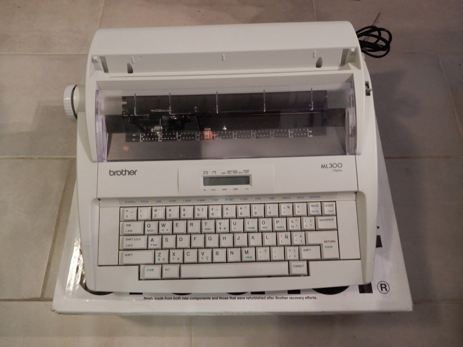 Brother ML 300 Standard Daisy Wheel Electronic Dictionary Typewriter ml300