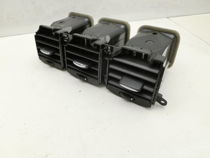 Mazda CX-7 ER 09-12 Luftdusche Luftdüse Mitte Mazda CX-7 ER 09-12 26.08.2010 EH44-64930 EH66-64930 gebraucht Vorschau 3