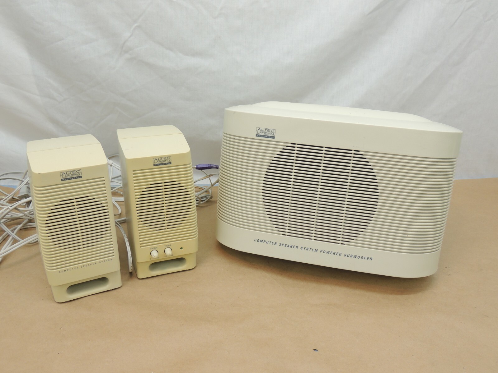 VINTAGE ALTEC LANSING COMPUTER SPEAKERS WITH SUBWOOFER ACS160 ACS90の