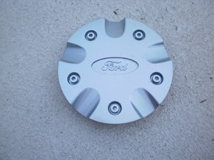 2000 Ford focus zx3 center caps #3