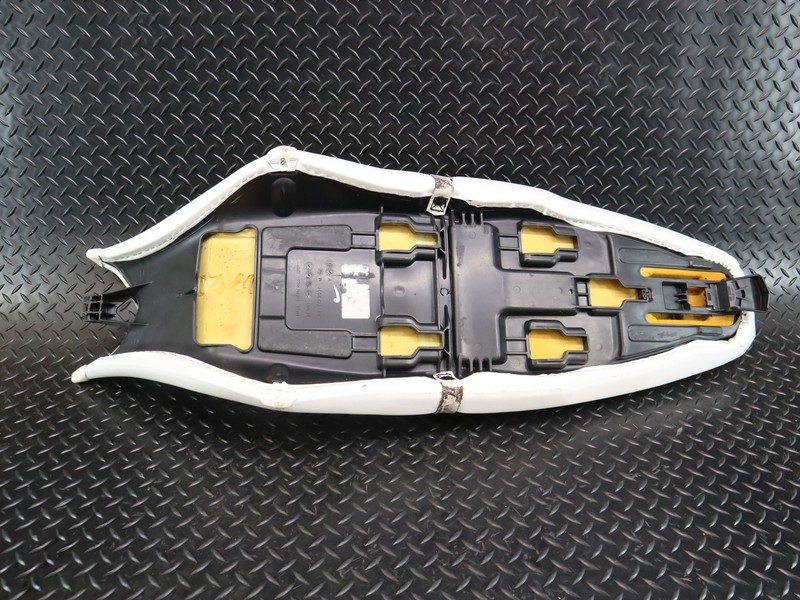 2015 SEA-DOO SPARK 3 UP ROTAX 900 HO ACE SEAT SADDLE