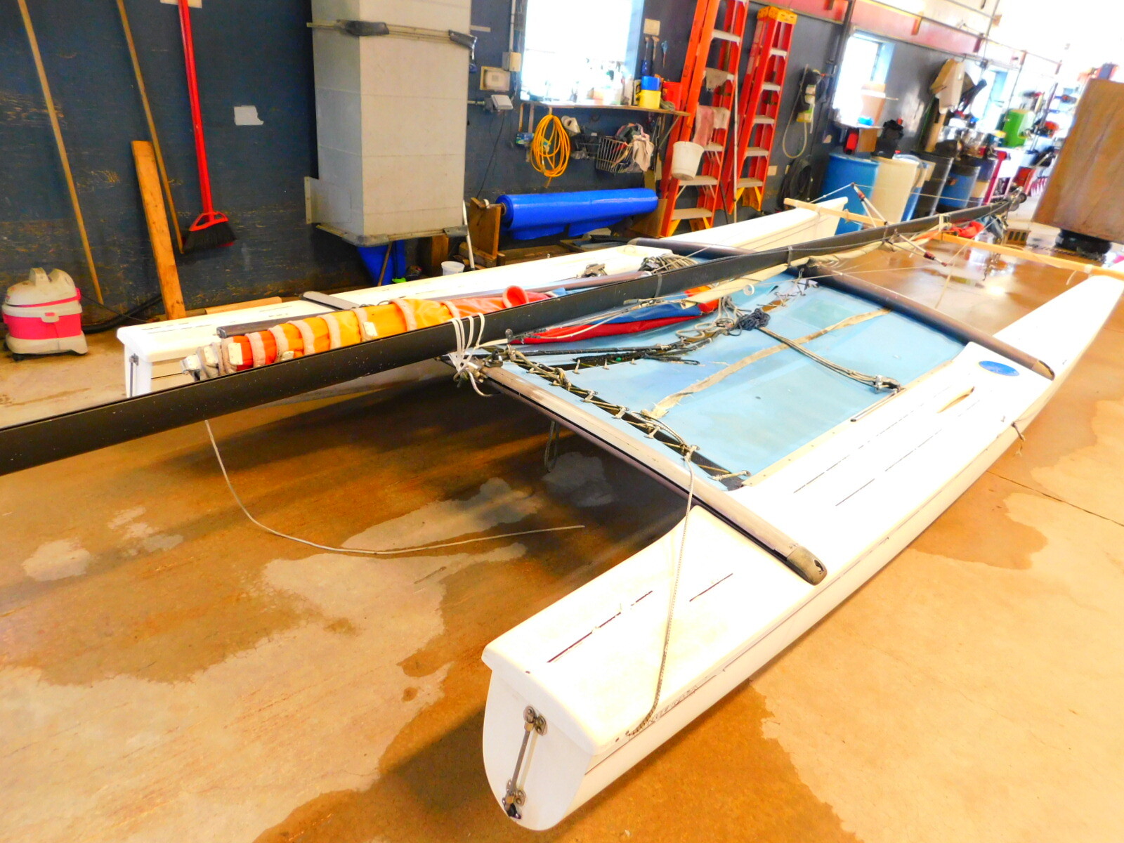 18' Hobie Cat Catamaran Sailboat NO MOTOR NO TRAILER T1281600