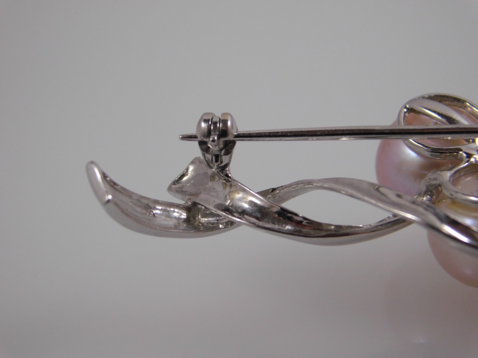 14k White Gold Pearl Cluster Brooch Pin with Tiny Diamond Accent