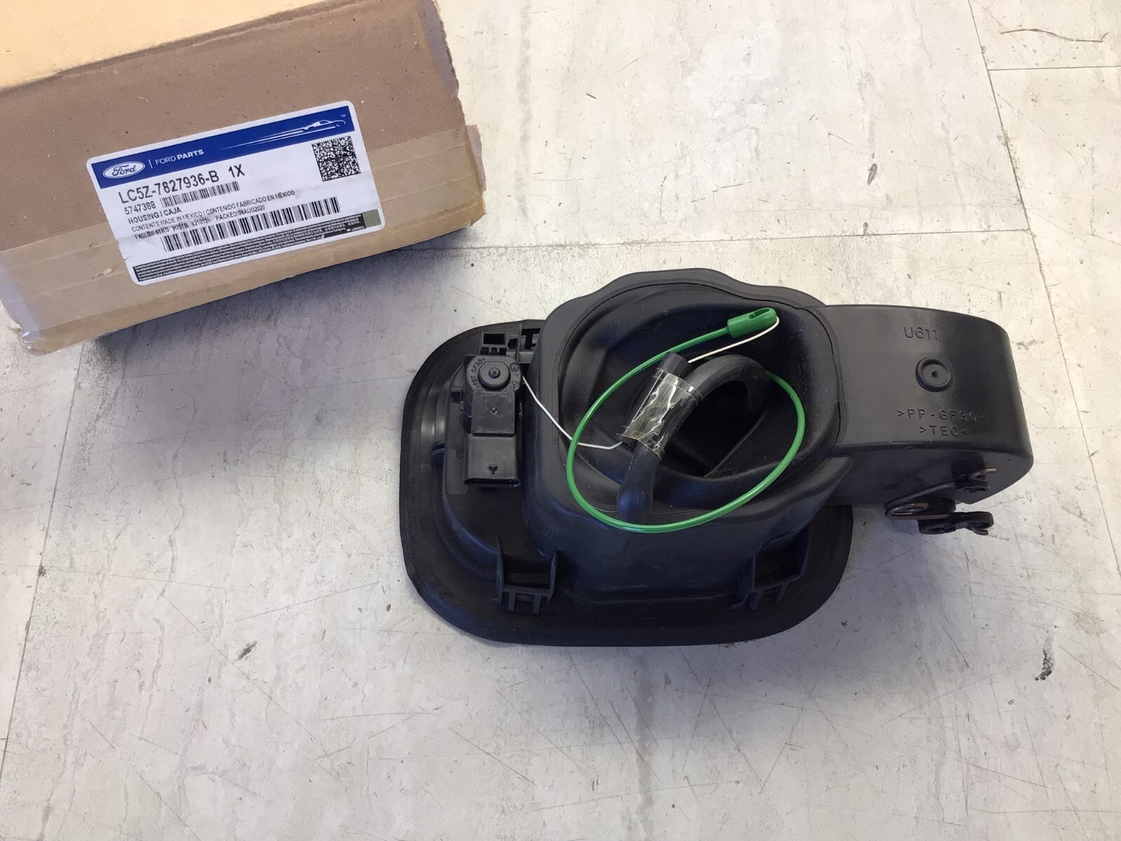 saー。 OEM '89-'93 240SX (S13) Power Steering Reservoir Cap