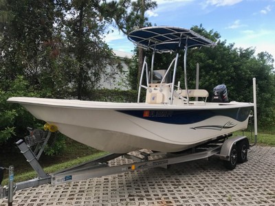 2015 Carolina Skiff DLV 218