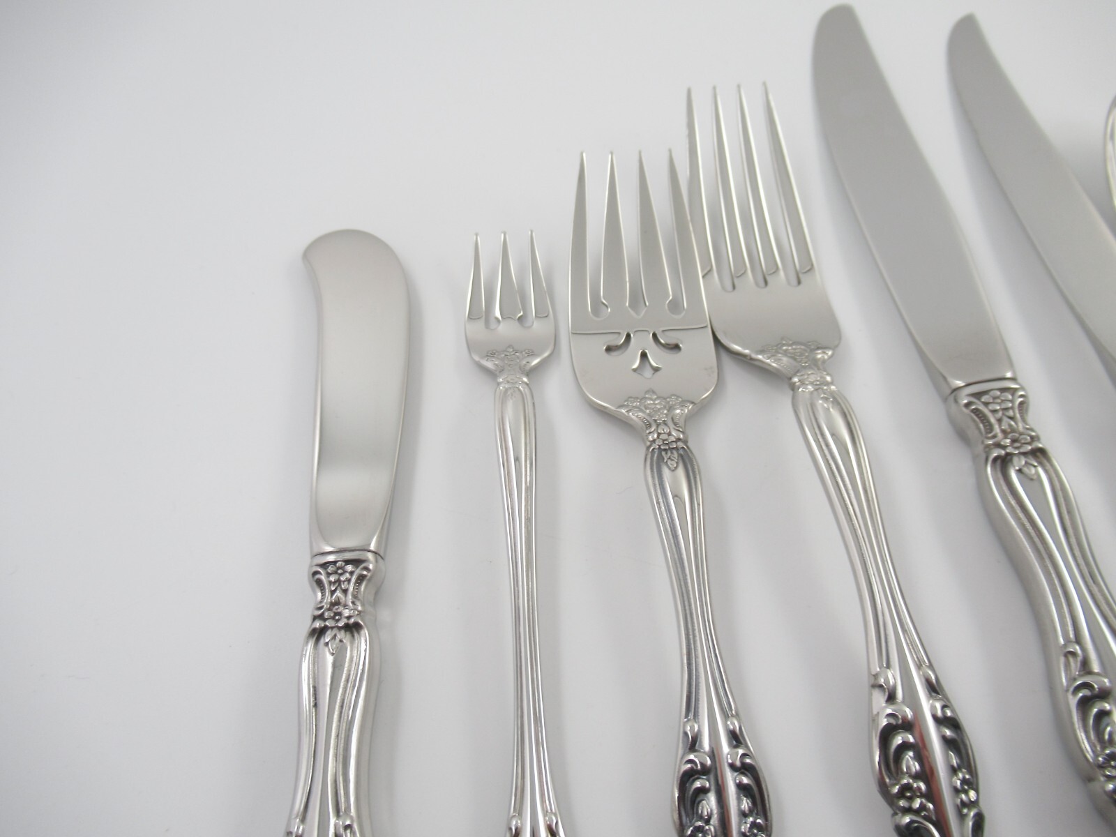 Oneida Heirloom MICHELANGELO Glossy Stainless Flatware Your Choice of Pieces