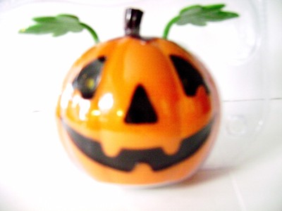 Solar Powered Dancing Pumpkin-  Bobble Head / Moving  Vines