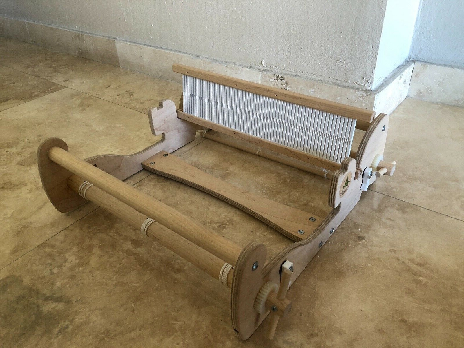 SCHACHT RIGID HEDDLE CRICKET LOOM 15