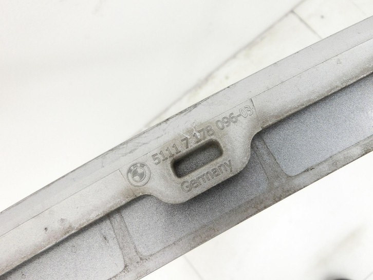 BMW 5er E61 LCI 07-10 Frontblende Frontleiste Vorne Unten BMW 5er E61 LCI 07-10 30.06.2009 51117178096 7178096... Vorschau 5
