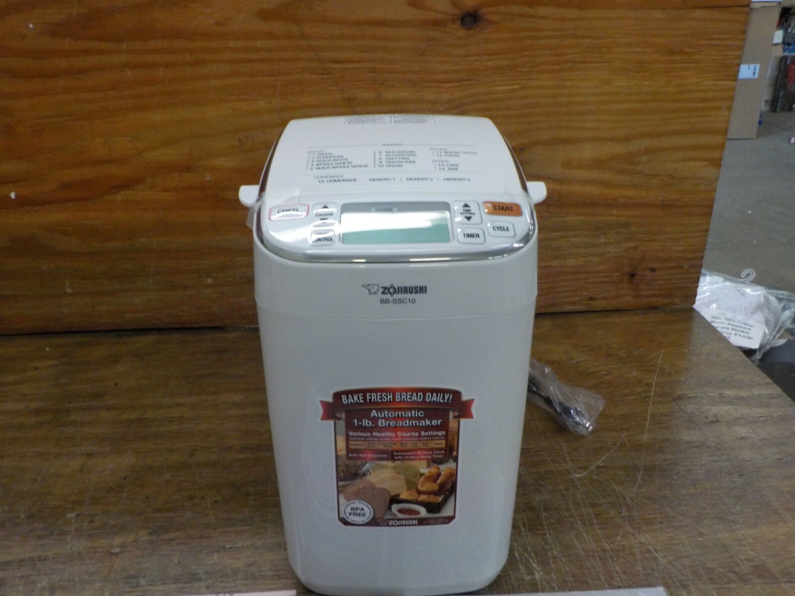 Zojirushi BB-SSC10WZ Home Bakery Maestro Breadmaker, Premium White