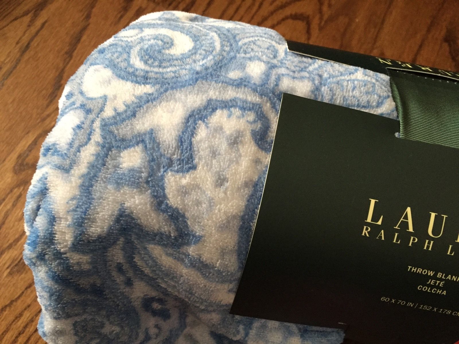 Polyester Paisley Blankets & Throws