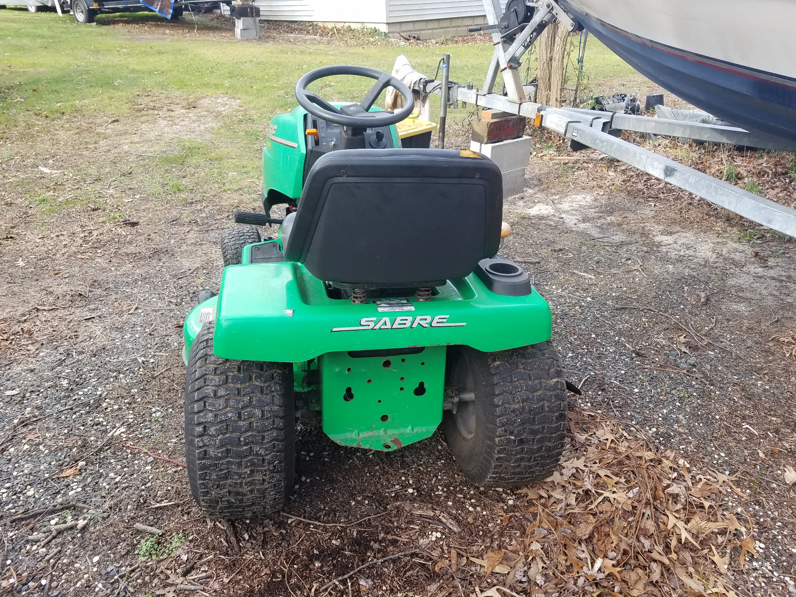 John Deere Saber 1438 38