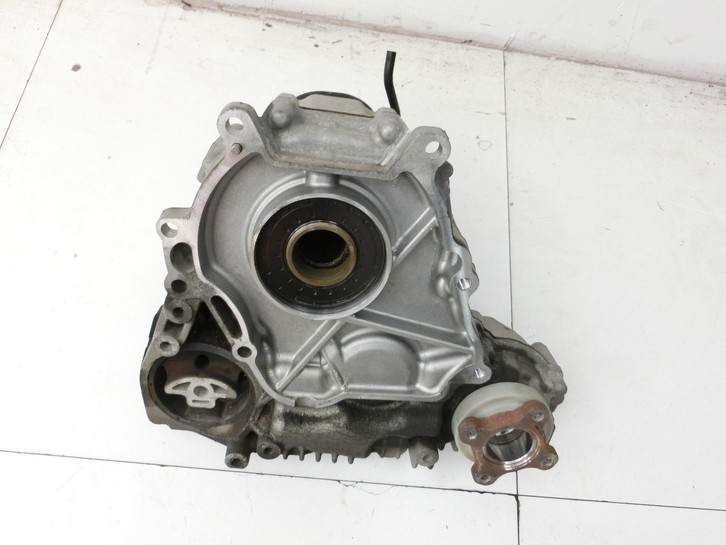 BMW X1 E84 LCI 12-15 2,0d 160KW 4WD Verteilergetriebe Getriebe BMW X1 E84 LCI 12-15 29.10.2012 7643755 7643755-02... Vorschau 6
