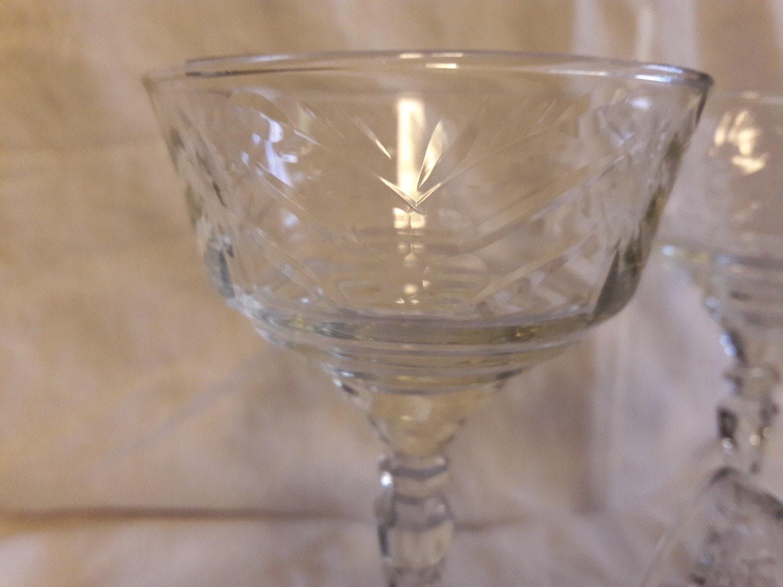 VTG Wedding Toasting Champagne Clear Coupe Glasses w  Star On Base (set of 4)