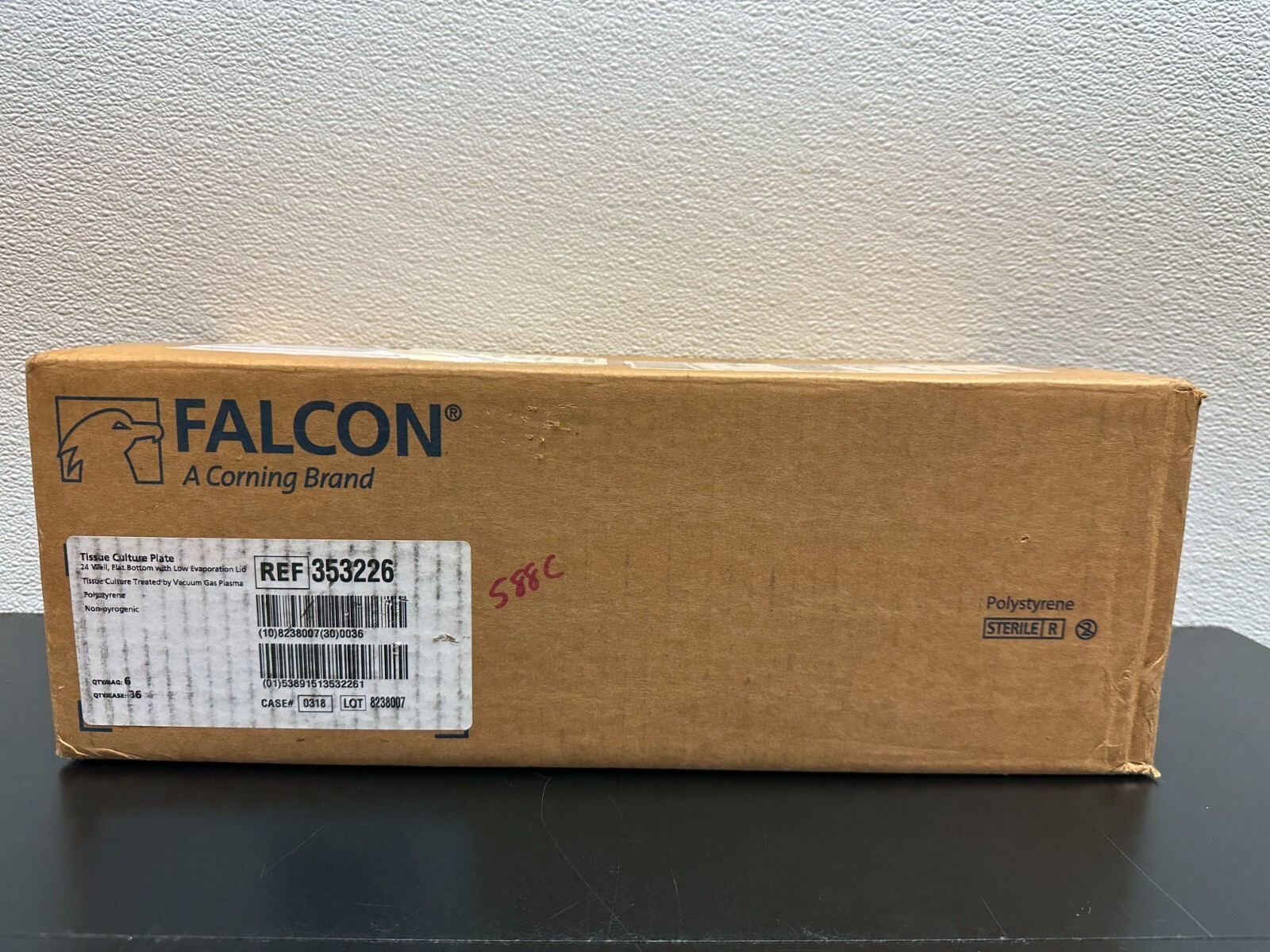 Falcon Corning REF 353226 24-well Multiwell Flat TC-treated