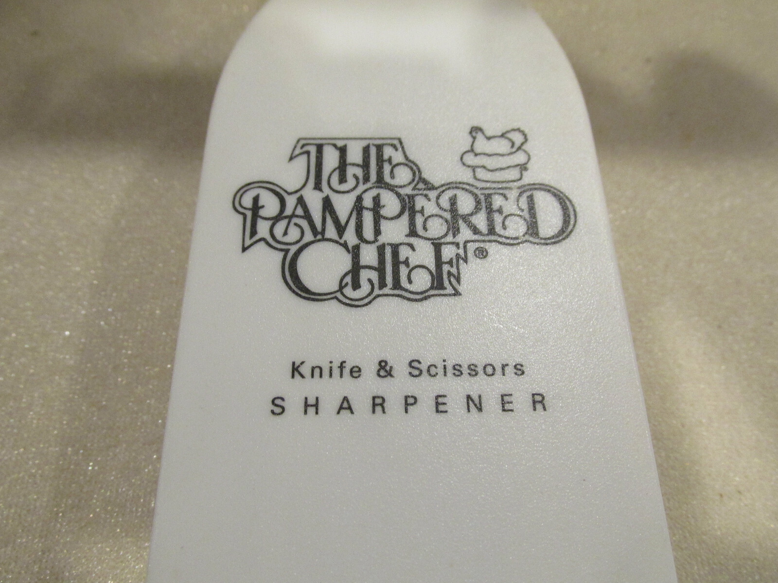 PAMPERED CHEF DUAL KNIFE & SCISSOR SHARPENER #1155 RIGHT & LEFT HAND SHARPENING