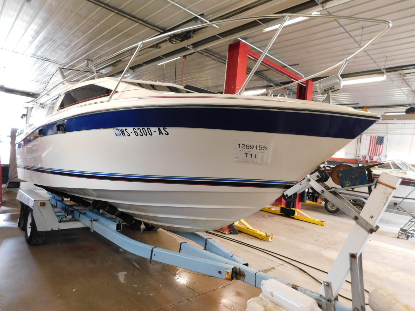 24' Bayliner Ciera Volvo Penta In/Outboard w/Trailer T1269155