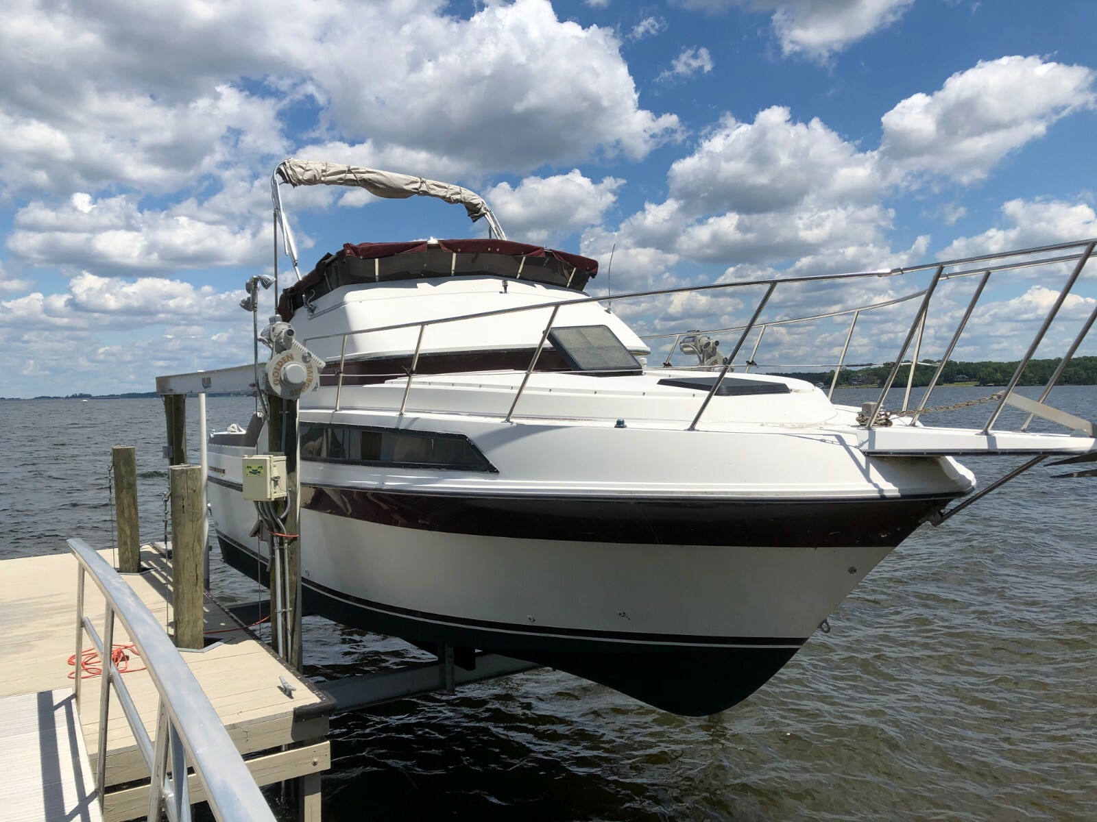 1987 Carver Santego 27' Cabin Cruiser & Triple Axle ...