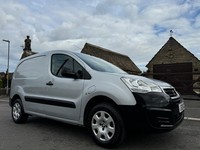 2020 Peugeot Partner 2020 PEUGEOT E-PARTNER 636 49Kw SE 67 L1 H1 PANEL VAN  PANE