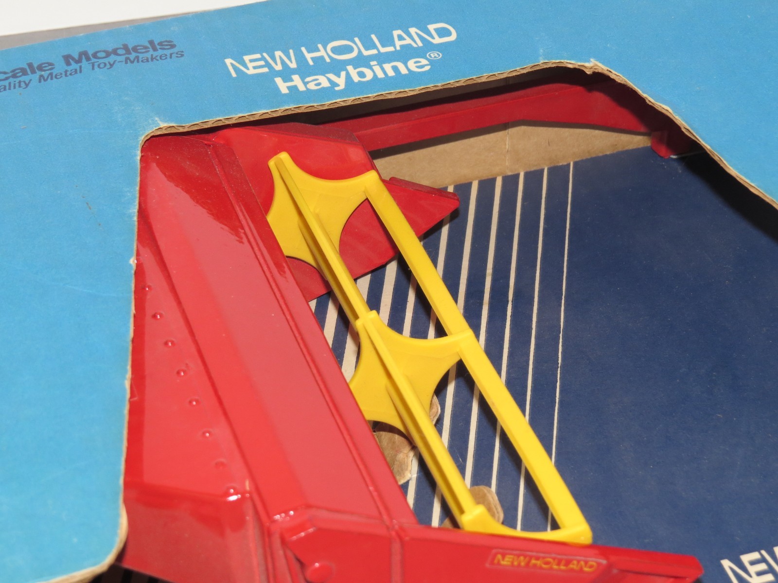 Vintage 1:16 New Holland Haybine Mower Conditioner NIB Scale Models Hard to Find