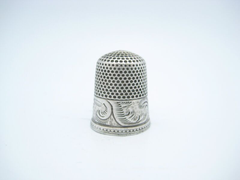 Antique Sterling Silver Sewing Thimble Sz 10 Star On Top Etched Wave Fan Pattern