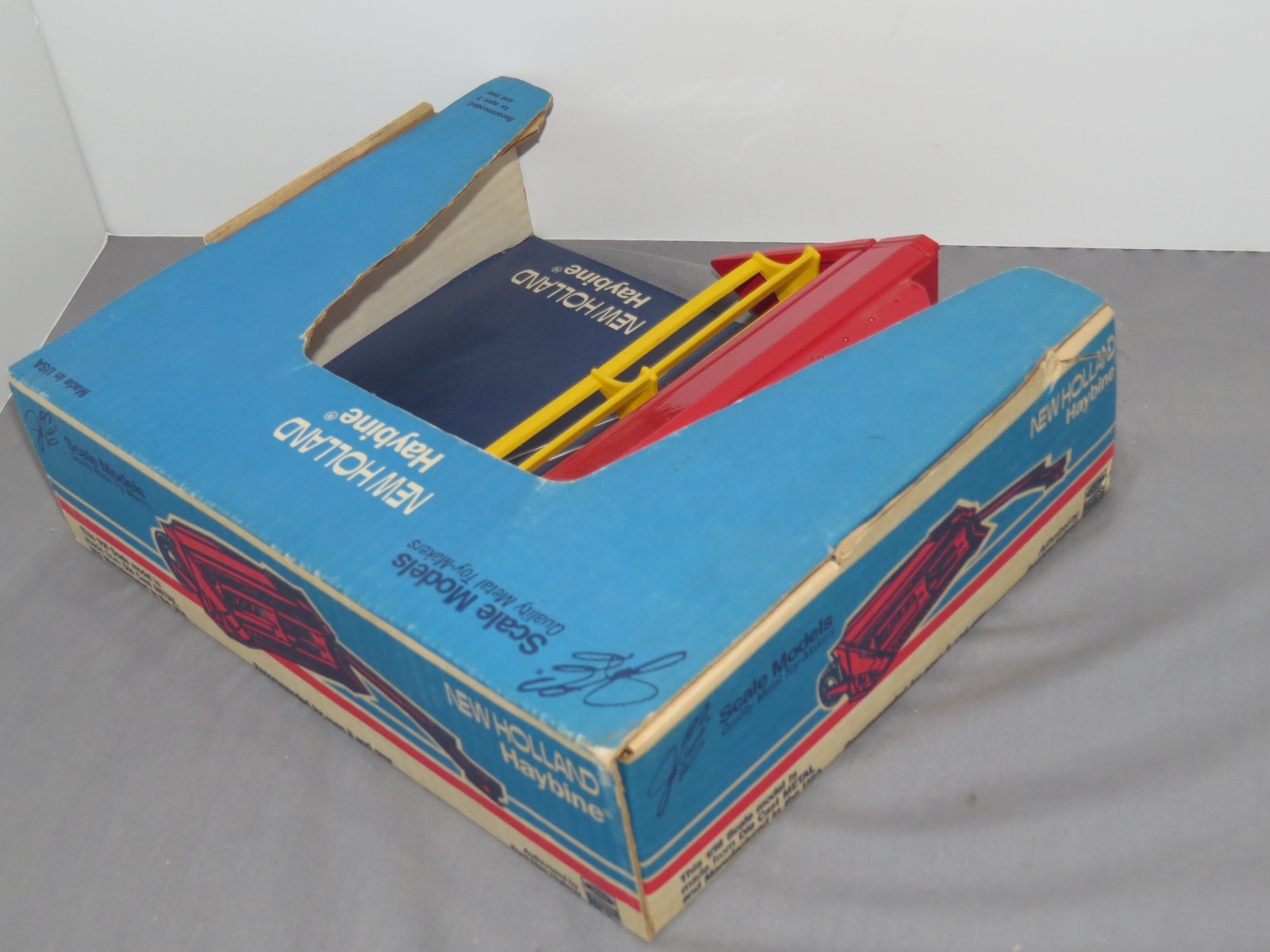 Vintage 1:16 New Holland Haybine Mower Conditioner NIB Scale Models Hard to Find