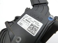 Skoda Rapid NH 12-17 TDI 1,6 77KW Gaswertgeber Gaspedal Skoda Rapid NH 12-17 19.12.2013 6R1721503H 6R1721503J... Vorschau 5