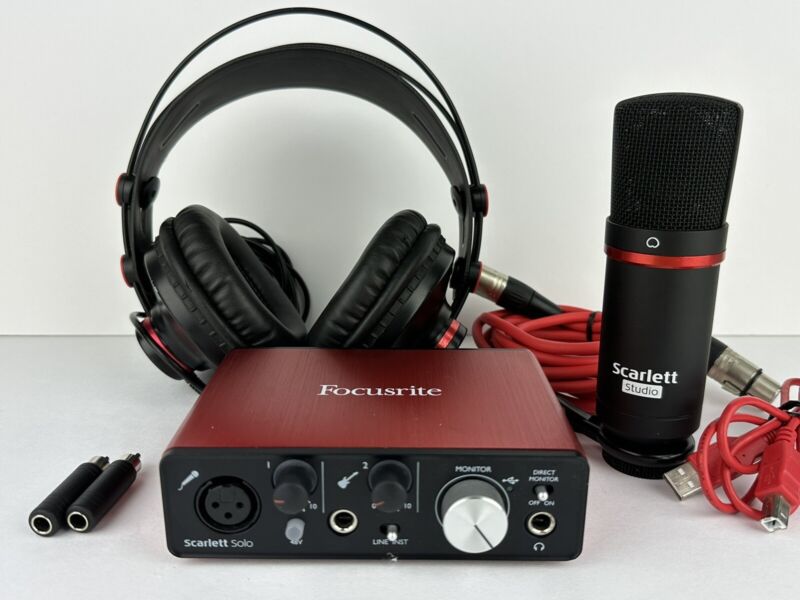 Scarlett Solo Studio Focusrite 2nd Gen Recording Studio USB Audio Interface Pack