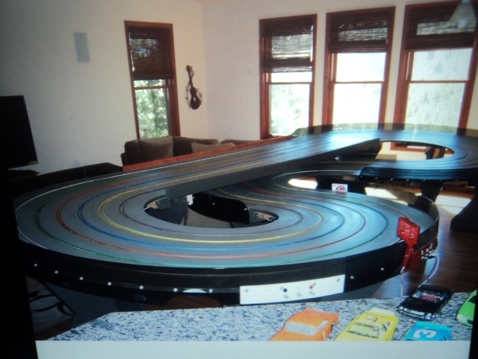 124 scale professionally built 18 by 9  feet comes apart in 5 pieces