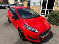 2014 Ford Fiesta 1.25 Style Red 3 Door £35 Road Tax Low Insurance Group Isofix