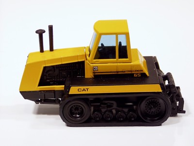 Caterpillar 65 Challenger Tractor o/c 1/50 Joal 233 MIB