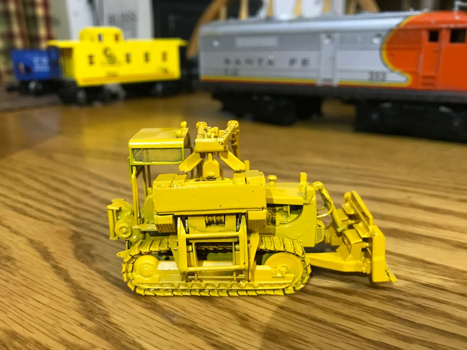 RARE OVERLAND MODELS HO BULLDOZER W/SIDE BOOM OMI-3377.1