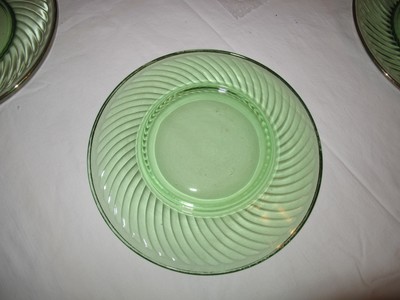 Vaseline Glass Green Depression   -  6 Swirl Plates Dishes w/ Gold Trim LOT Set